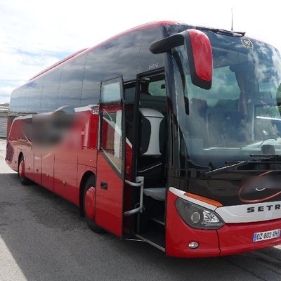 Coach provider in Rouxmesnil-Bouteilles
