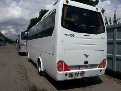 Autocar minibus en Champigny-sur-Marne
