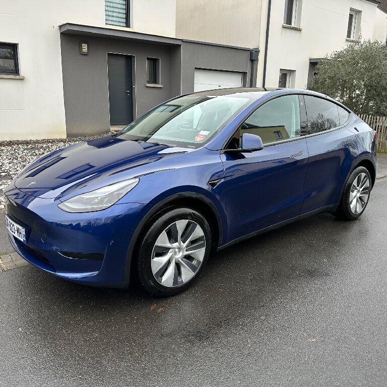 Personenvervoer La Chapelle-sur-Erdre: Tesla