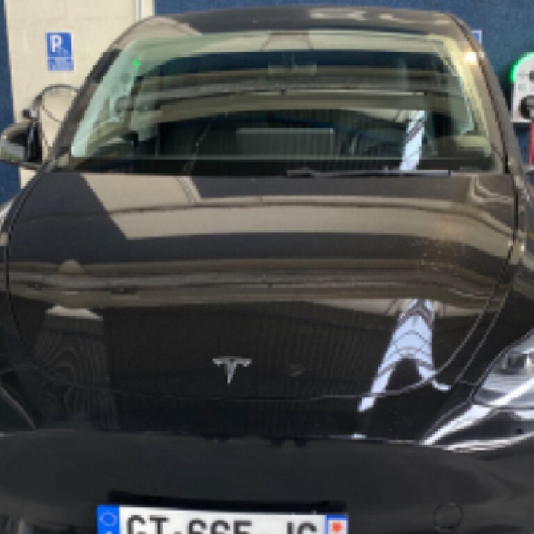 Personenvervoer Paris: Tesla