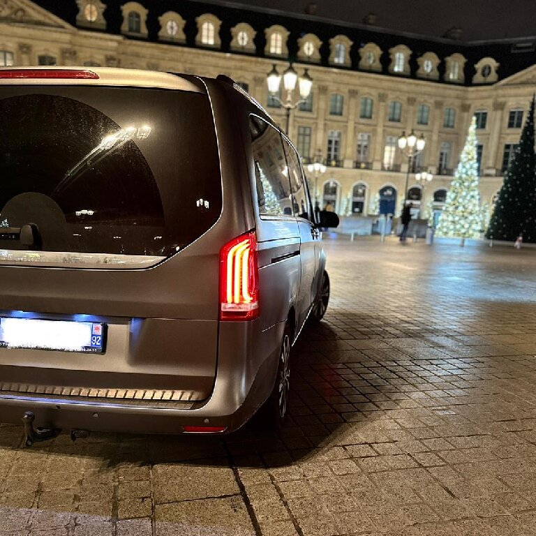 Mietwagen mit Fahrer Sarcelles: Mercedes