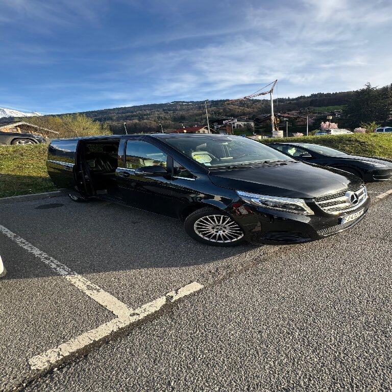 Personenvervoer La Courneuve: Mercedes