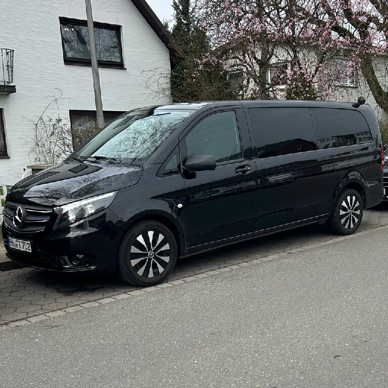 Mietwagen mit Fahrer: Mercedes