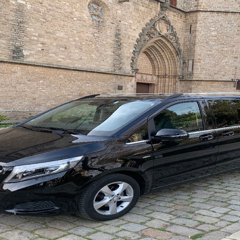 Mietwagen mit Fahrer: Mercedes