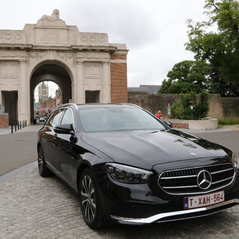 Mietwagen mit Fahrer: Mercedes