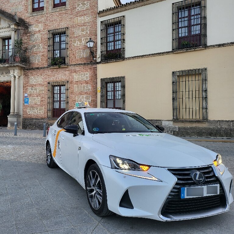 Taxi: Lexus