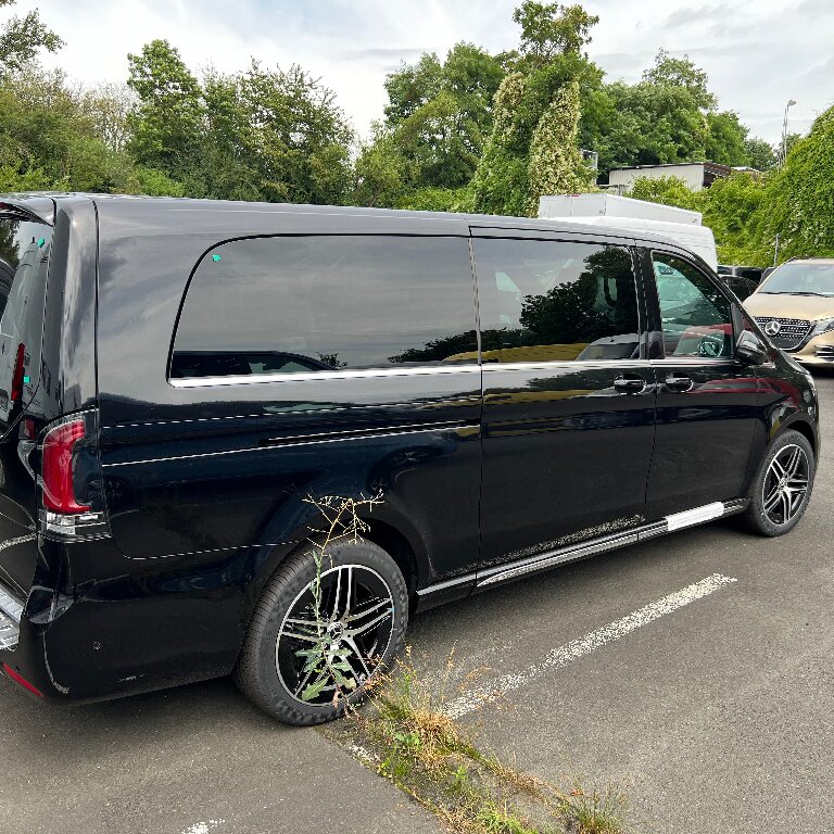 Mietwagen mit Fahrer: Mercedes