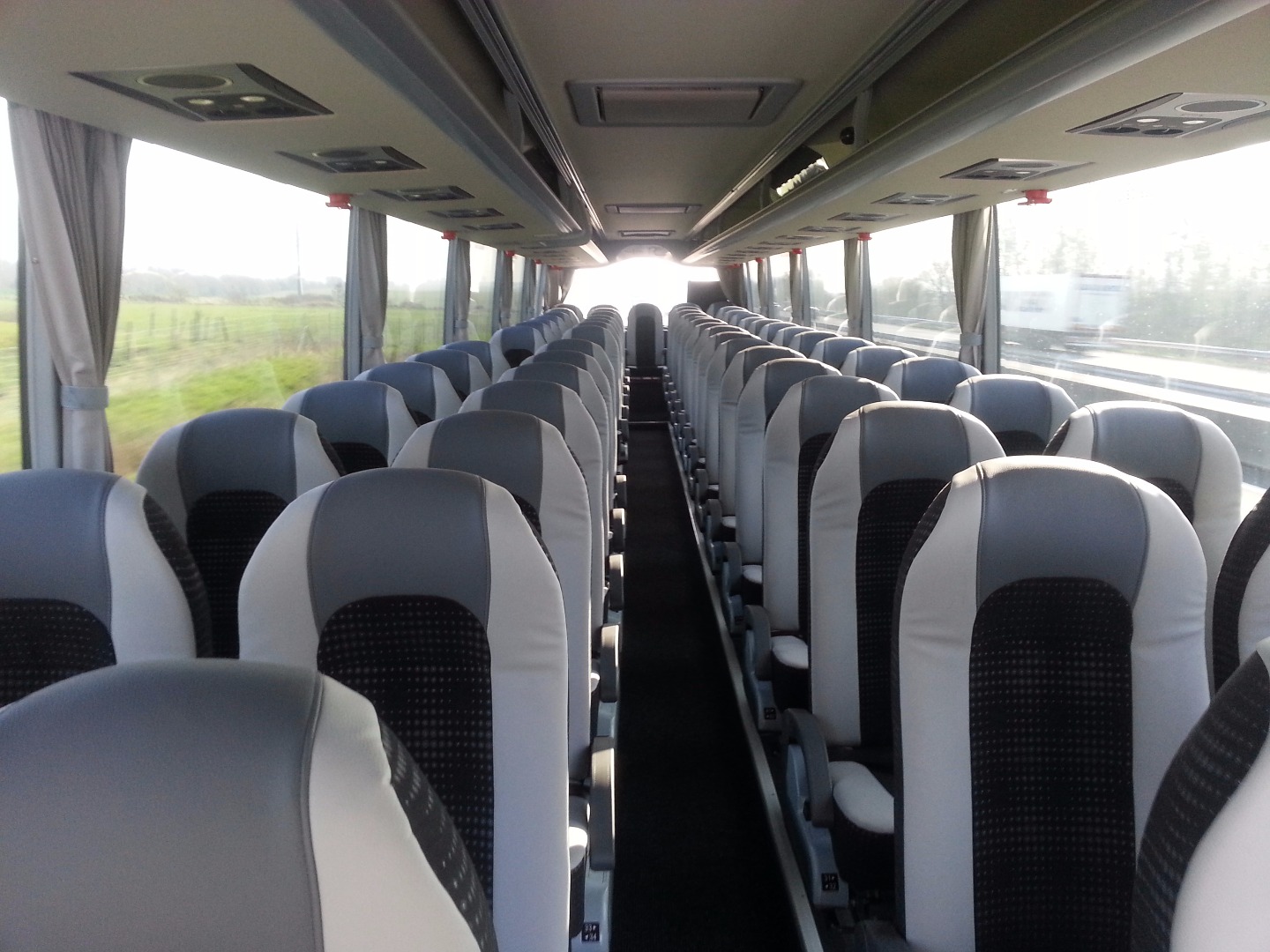 Reisebus Anbieter Tourcoing: Van Hool