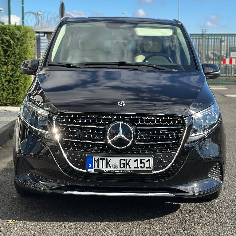 Mietwagen mit Fahrer: Mercedes