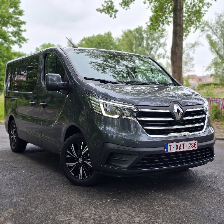 Mietwagen mit Fahrer: Renault