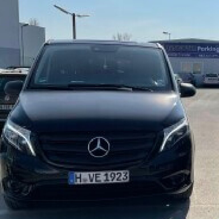 Mietwagen mit Fahrer: Mercedes