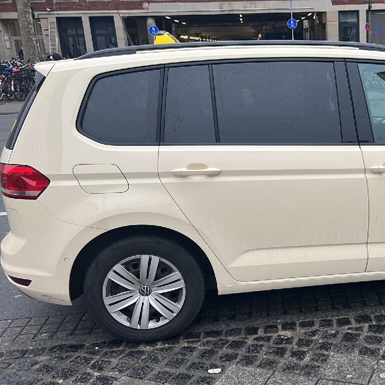 Mietwagen mit Fahrer: Volkswagen