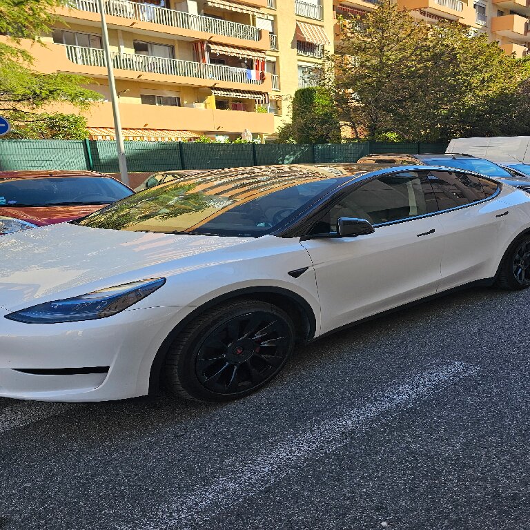 VTC: Tesla