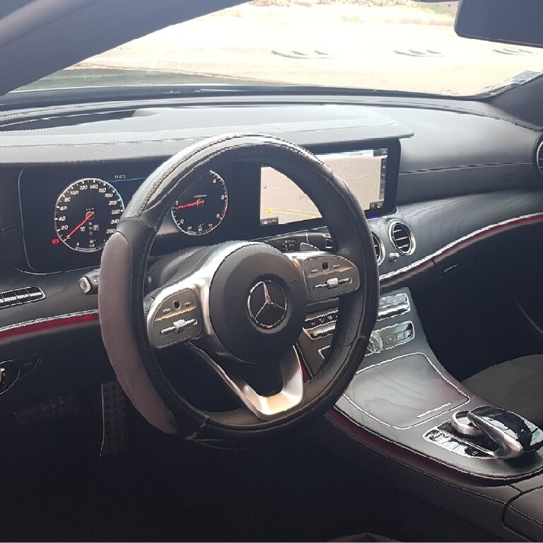 VTC: Mercedes