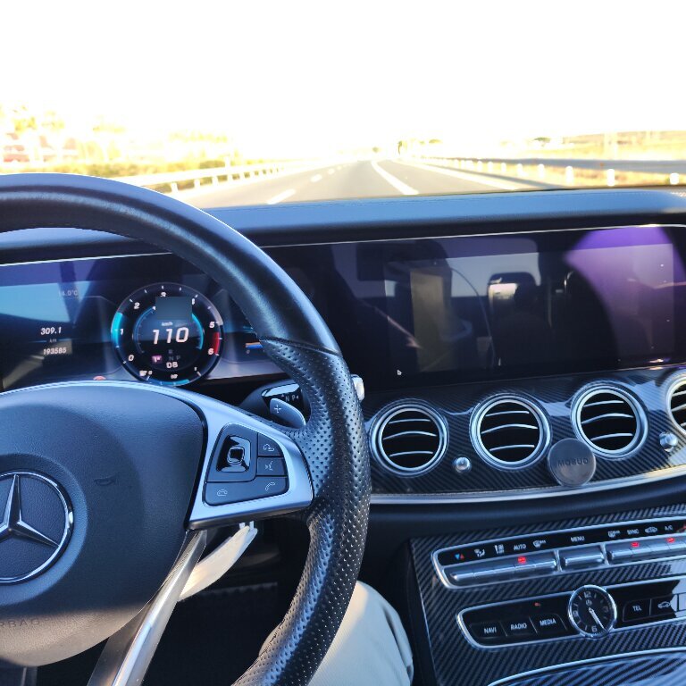 Taxi: Mercedes