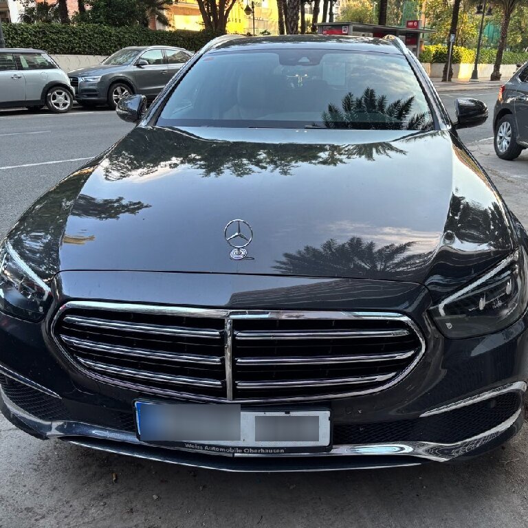 Mietwagen mit Fahrer: Mercedes