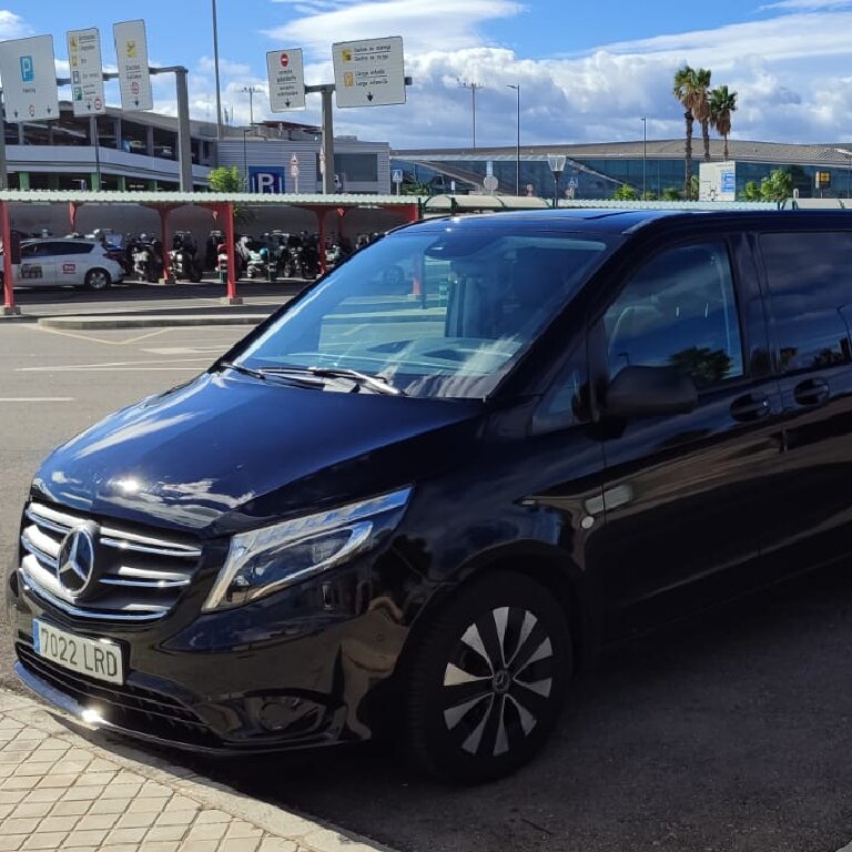Mietwagen mit Fahrer: Mercedes