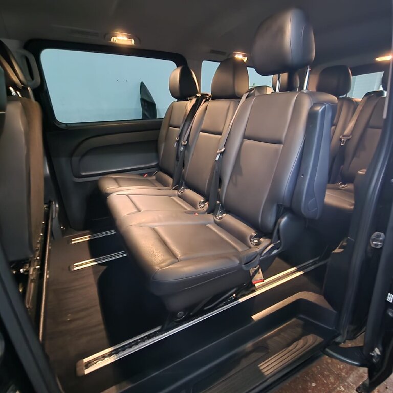 Mietwagen mit Fahrer: Mercedes