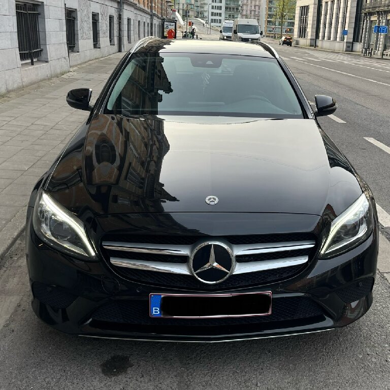 Mietwagen mit Fahrer: Mercedes