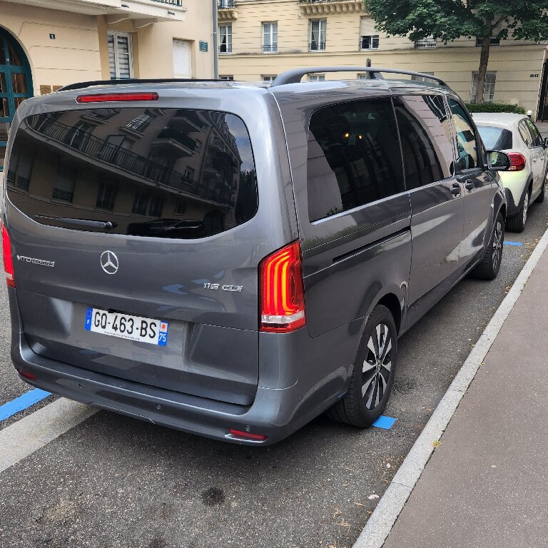 Mietwagen mit Fahrer: Mercedes