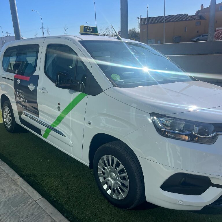 Taxi: Toyota