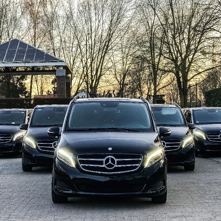 Mietwagen mit Fahrer: Mercedes