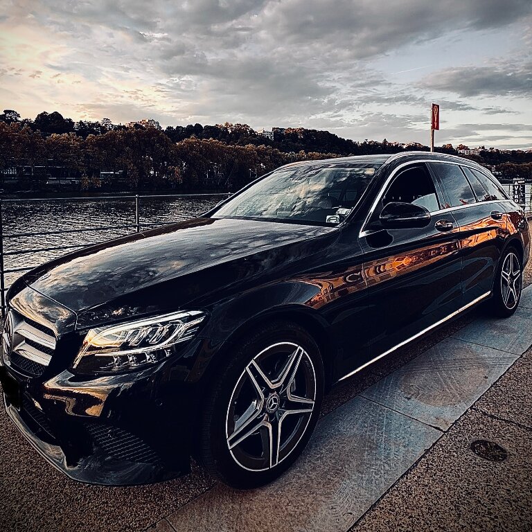 Mietwagen mit Fahrer: Mercedes