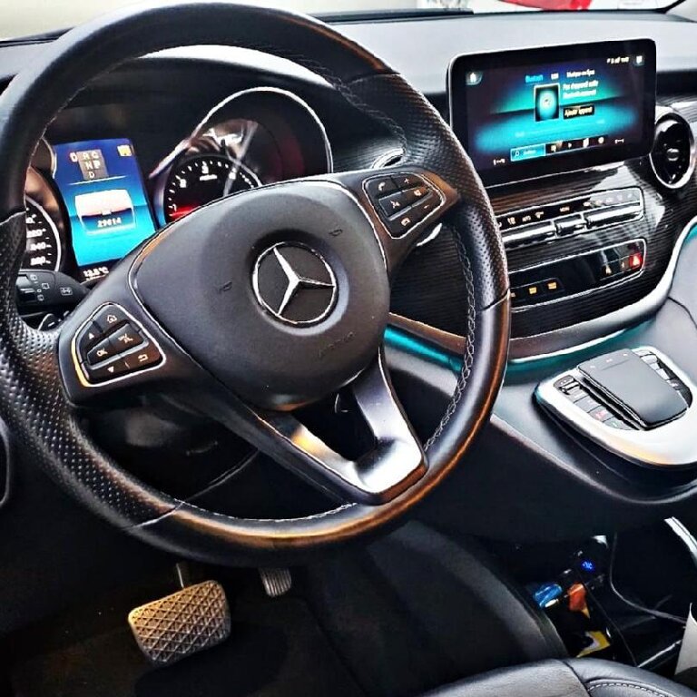 Mietwagen mit Fahrer: Mercedes