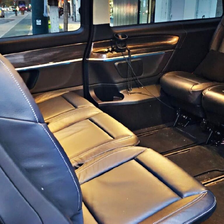 Mietwagen mit Fahrer: Mercedes