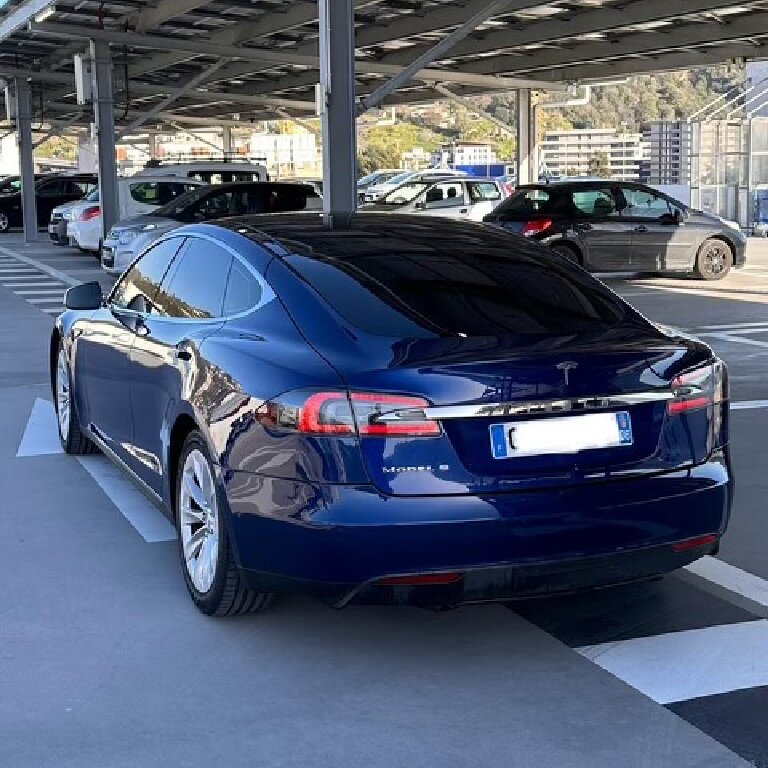 VTC: Tesla