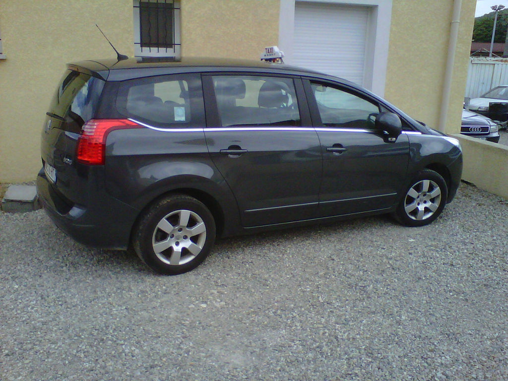 Taxi Saint-Siméon-de-Bressieux: Peugeot