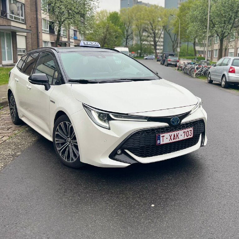 Taxi: Toyota