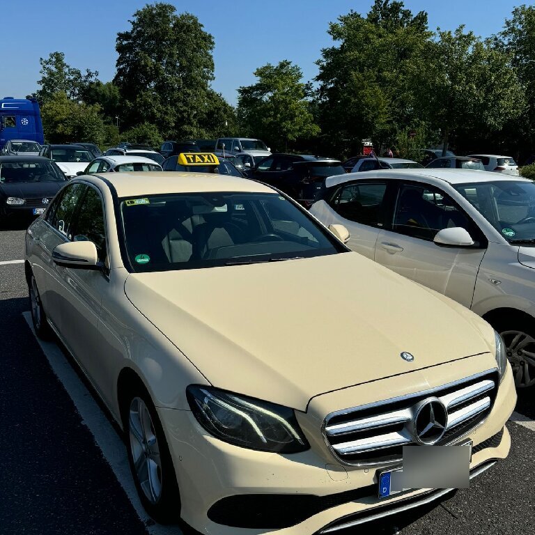 Taxi: Mercedes