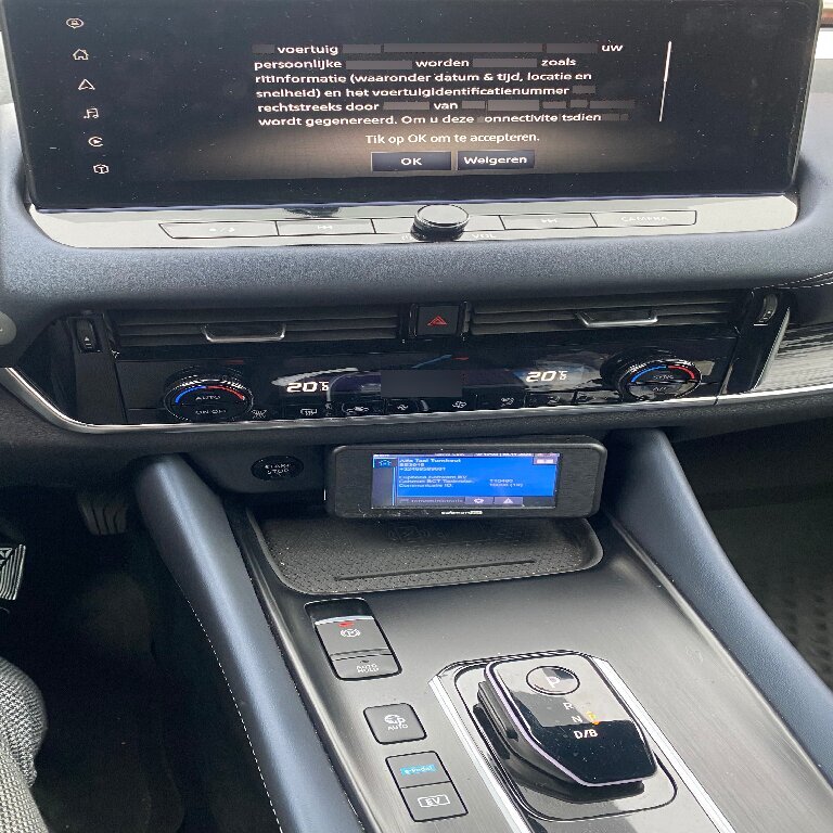 Taxi: Nissan