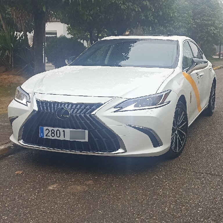 Taxi: Lexus