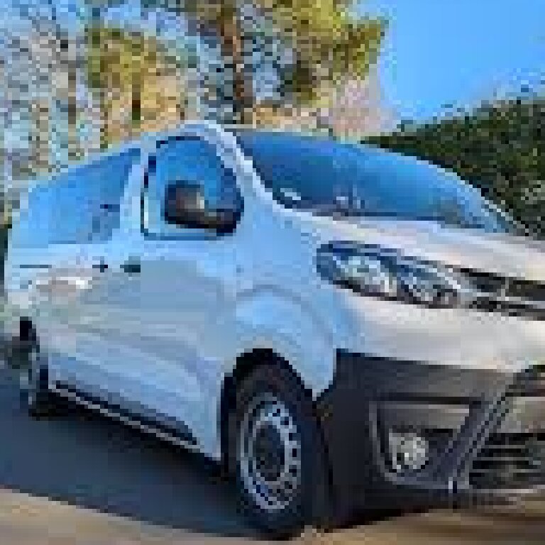 Mietwagen mit Fahrer: Toyota