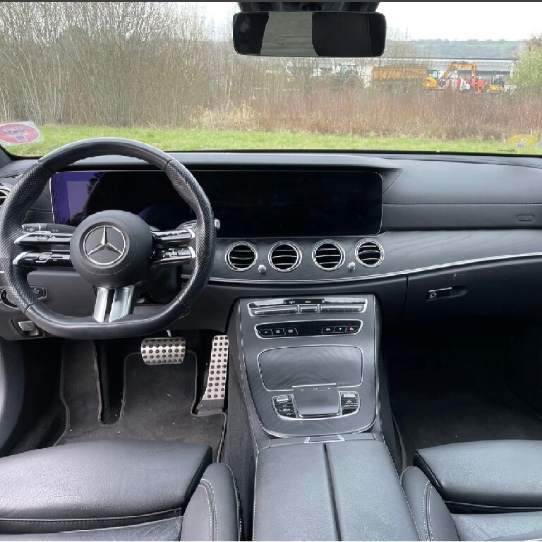 Mietwagen mit Fahrer: Mercedes