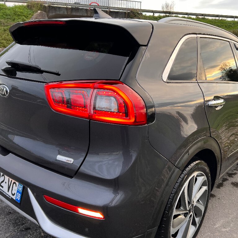 Mietwagen mit Fahrer: Kia