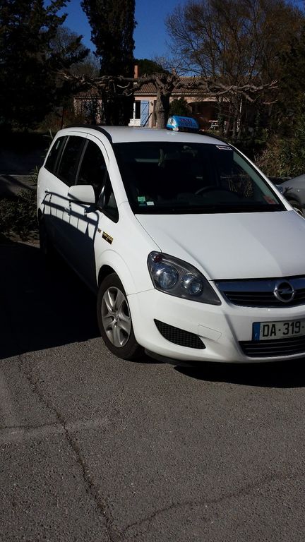 Taxi Villeneuve-lès-Béziers: Opel