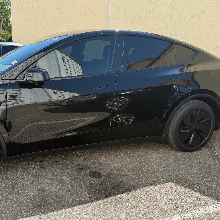 VTC: Tesla