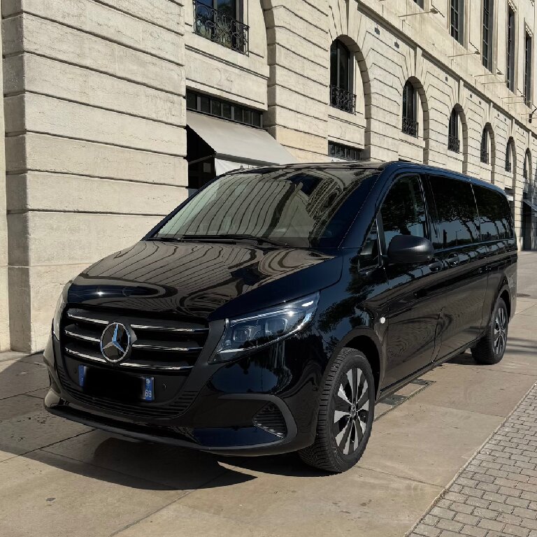 Mietwagen mit Fahrer: Mercedes