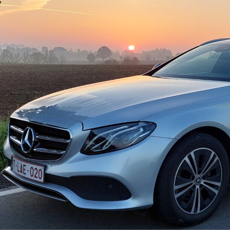 Mietwagen mit Fahrer: Mercedes