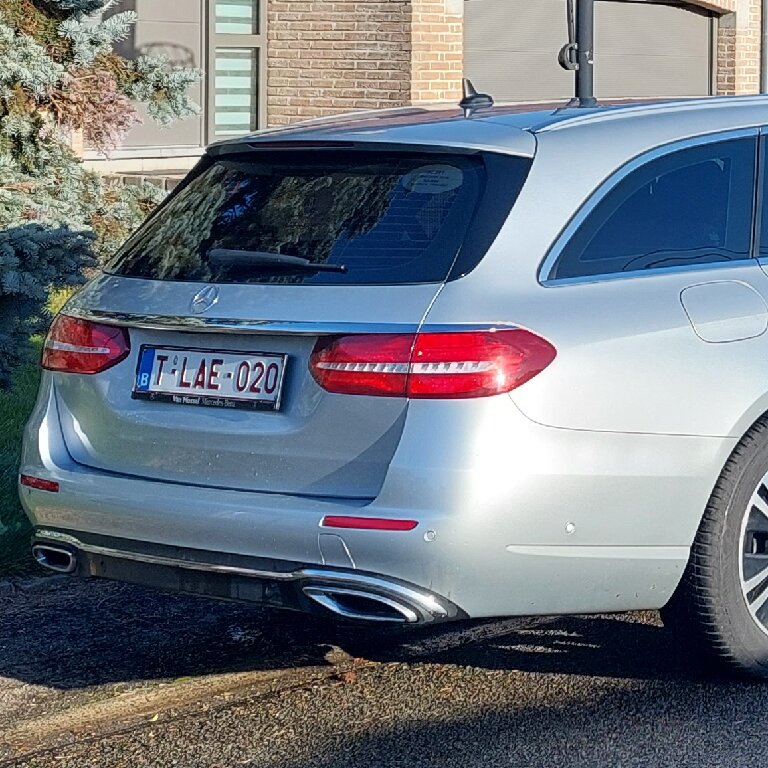 Mietwagen mit Fahrer: Mercedes