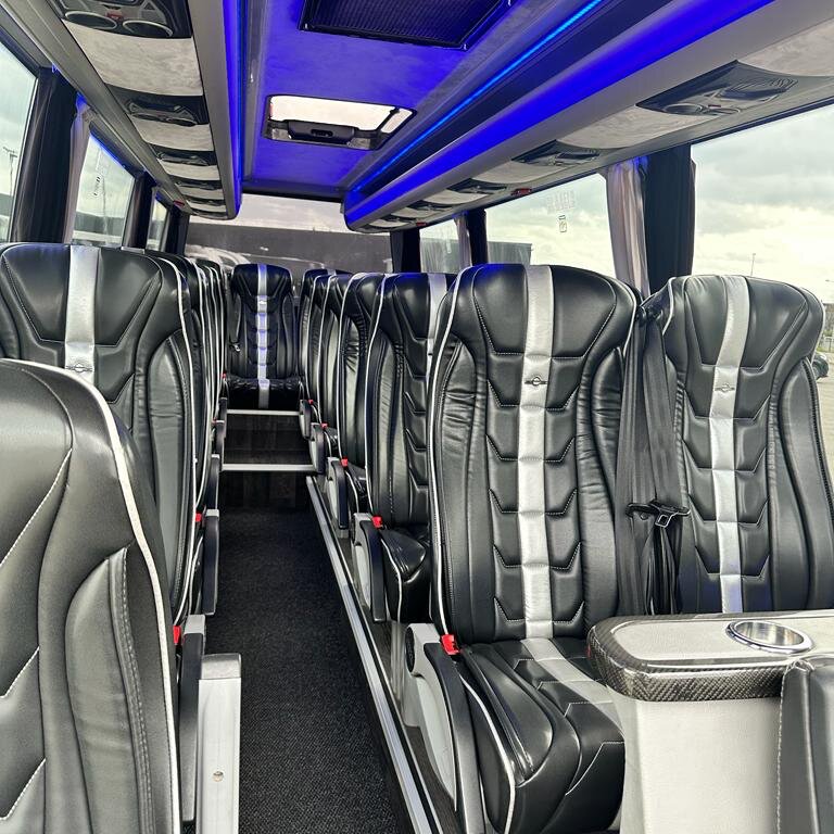 Reisebus Anbieter: Mercedes