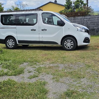 Taxi (Shuttle) in Saint-Denis