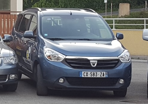 Taxi Viuz-en-Sallaz: Dacia