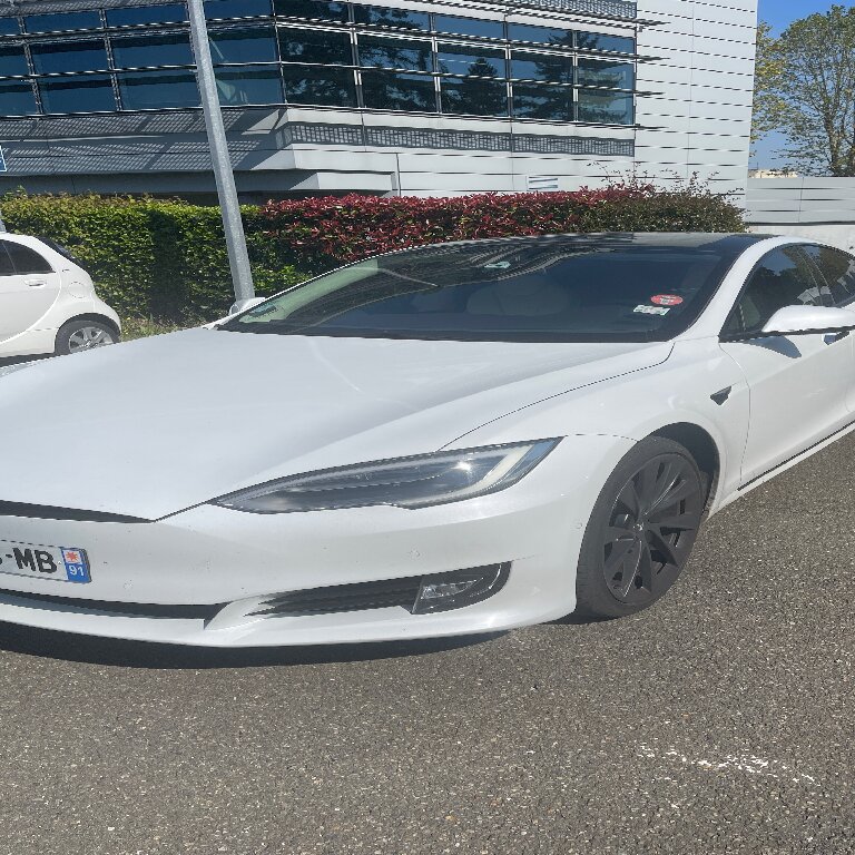 VTC: Tesla