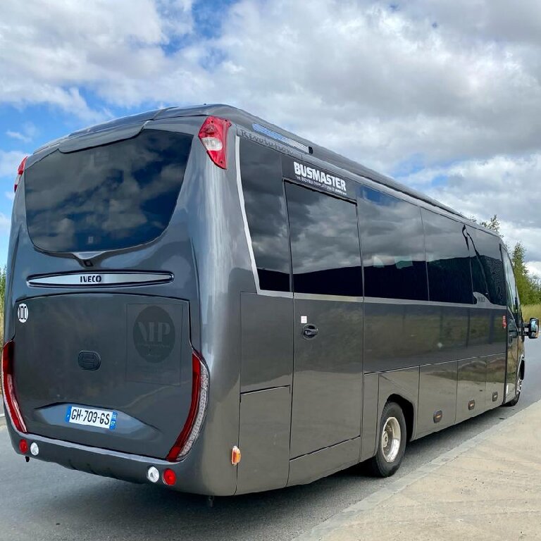 Coach provider Grentheville: Iveco