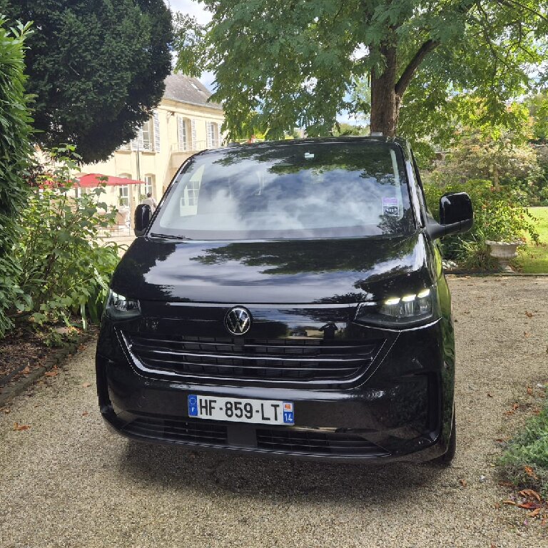 Operador de autocares Grentheville: Volkswagen