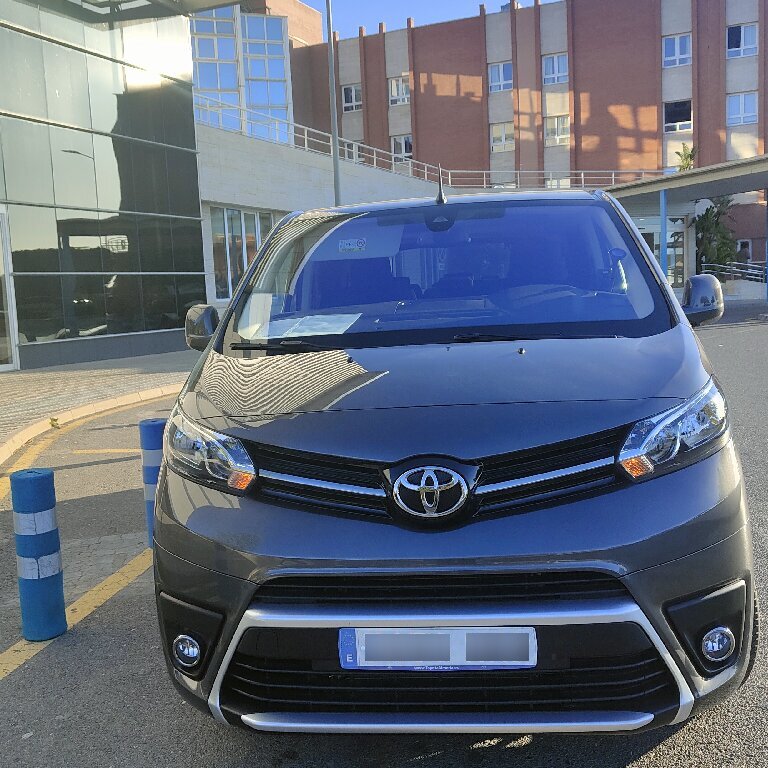 Taxi: Toyota